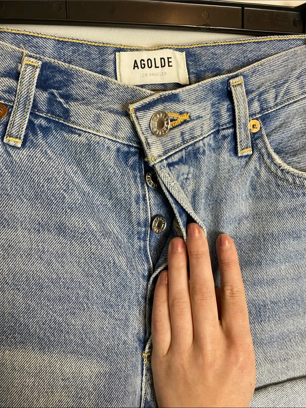 AGOLDE Parker Jean Shorts in Swapmeet Light Wash Blue Size 30 - Picture 7 of 12